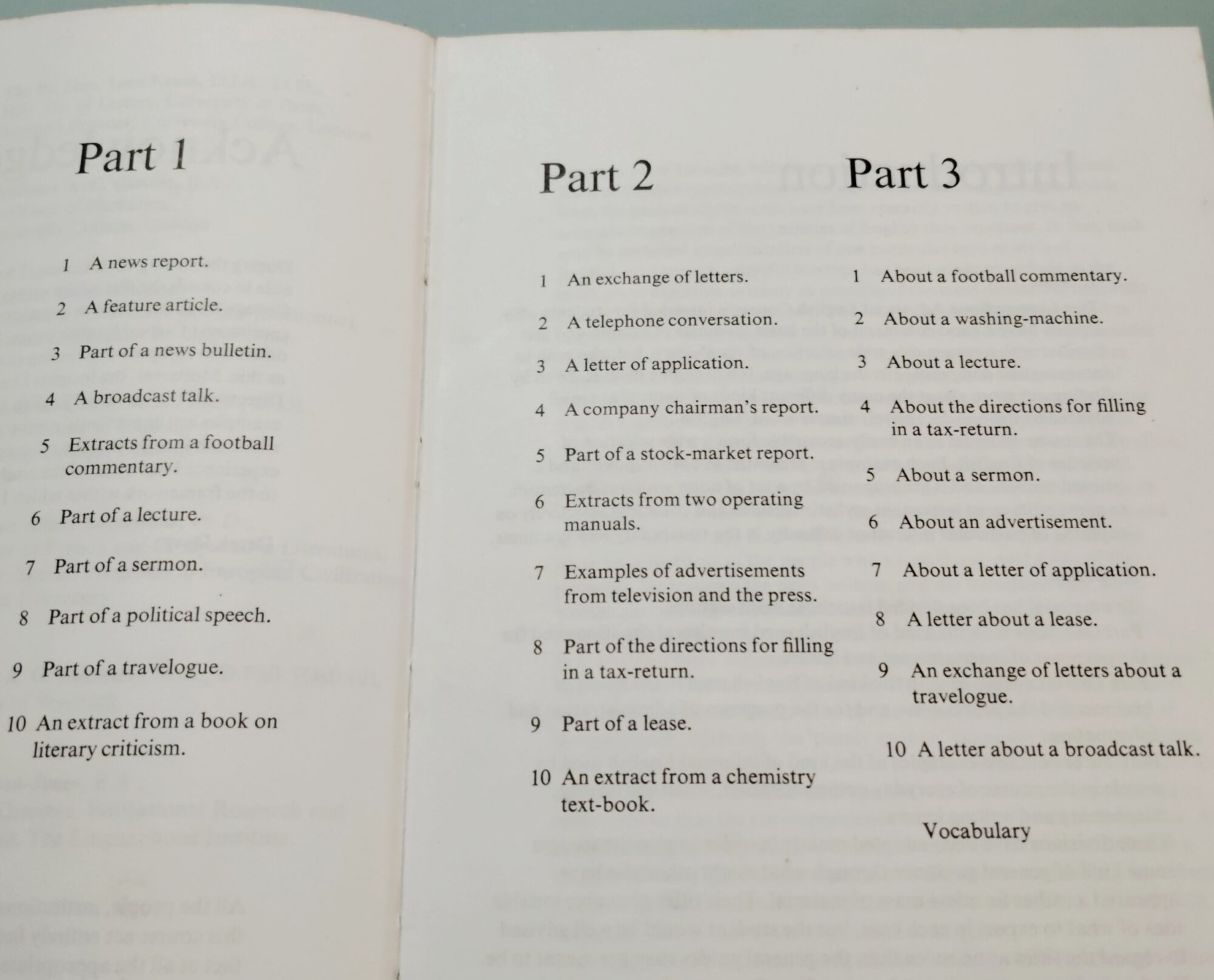 私が昔使ったリンガフォン Advanced English Course の目次の写真